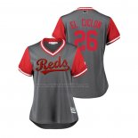 Camiseta Beisbol Mujer Cincinnati Reds Raisel Iglesias 2018 LLWS Players Weekend El Ciclon Gris